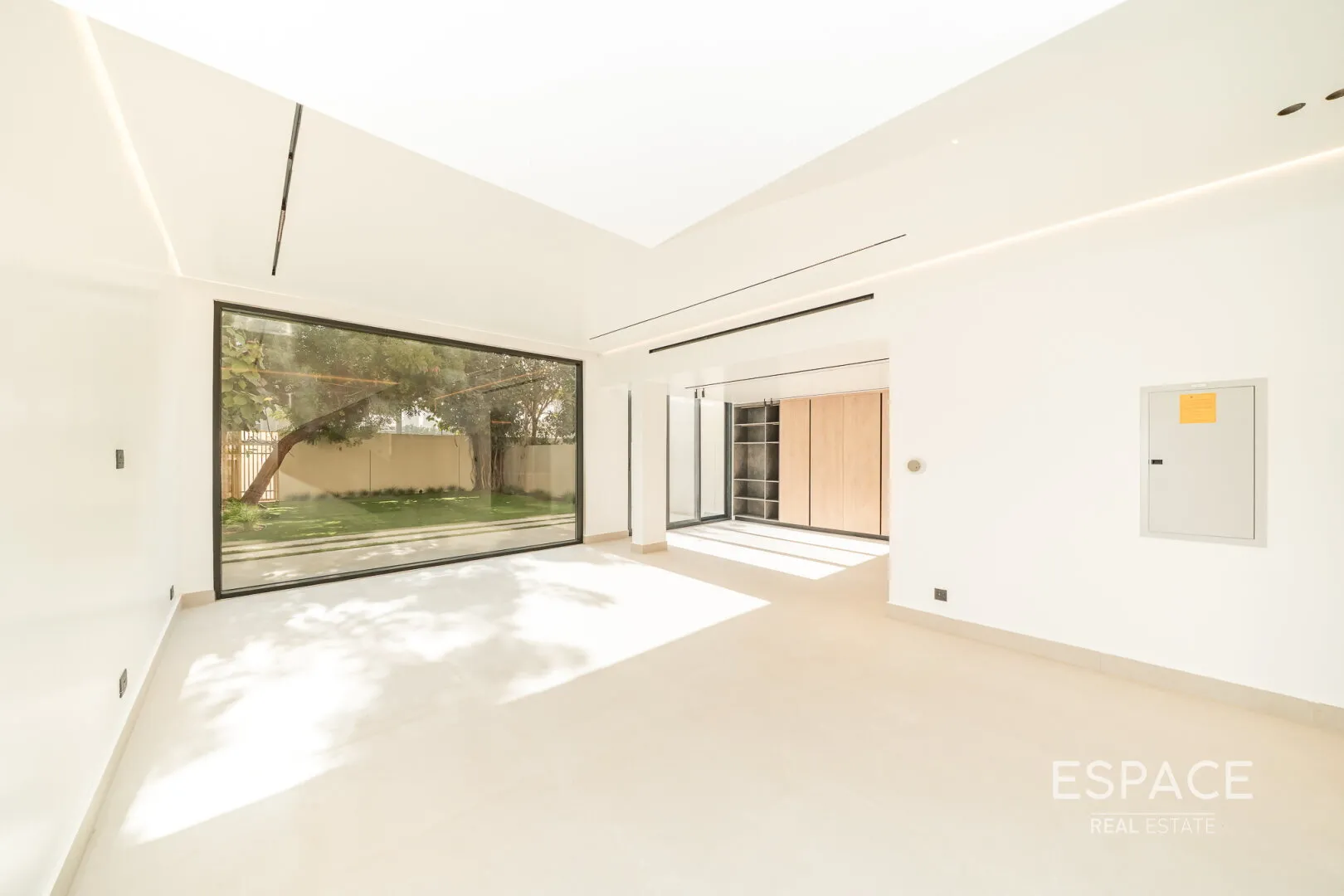 single static gallery