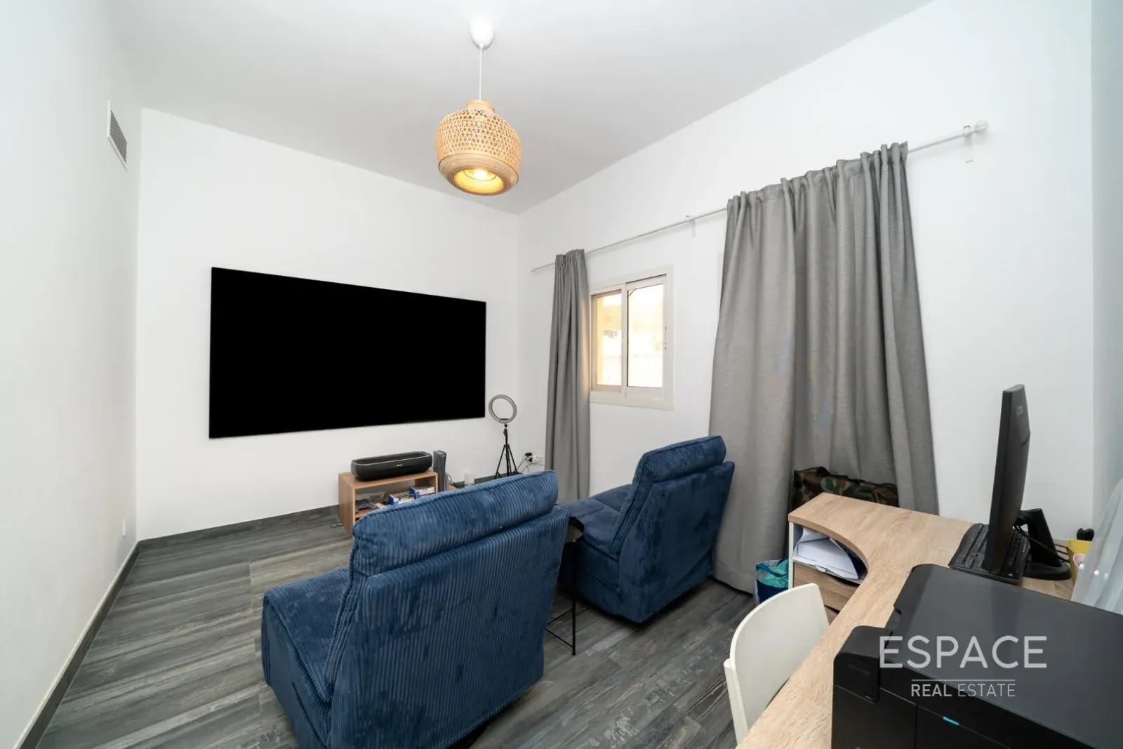 PropertiesGalleryCamera
