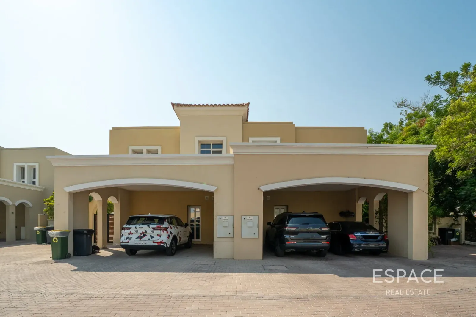 PropertiesGalleryCamera