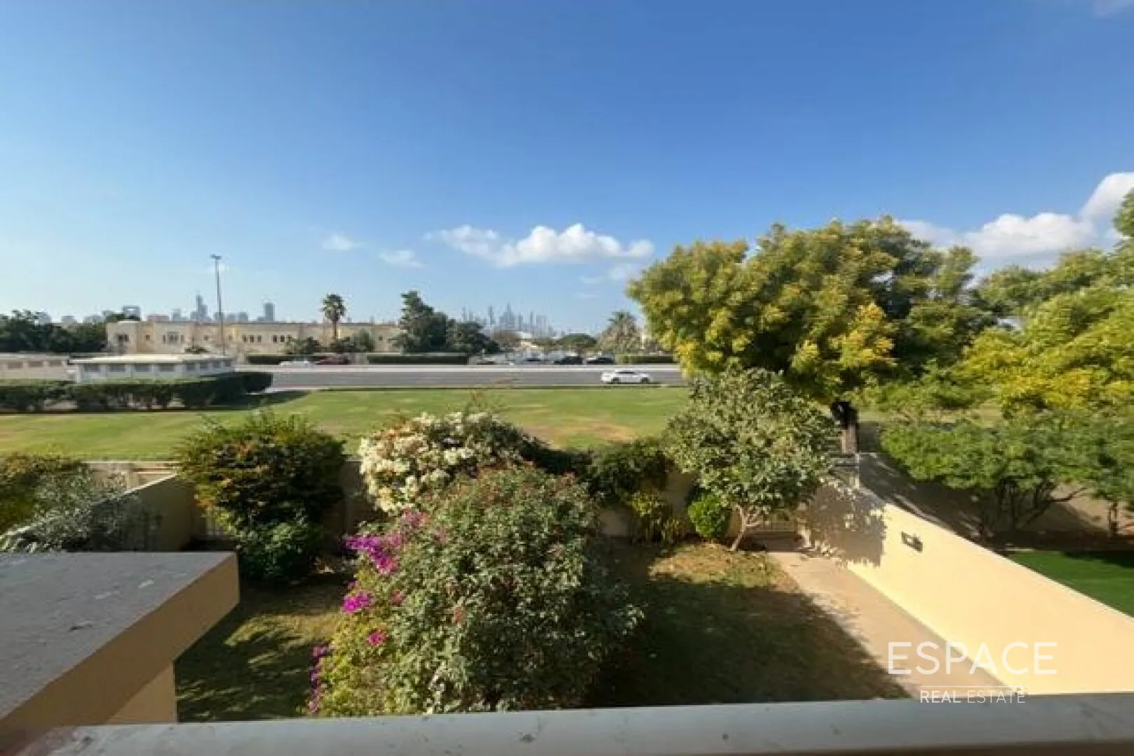 single static gallery