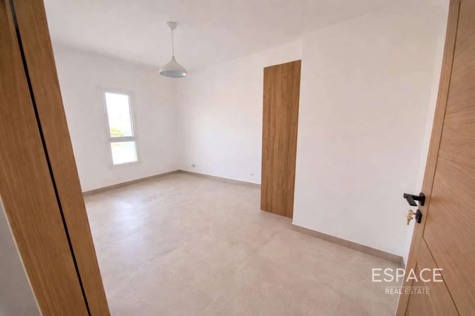 single static gallery