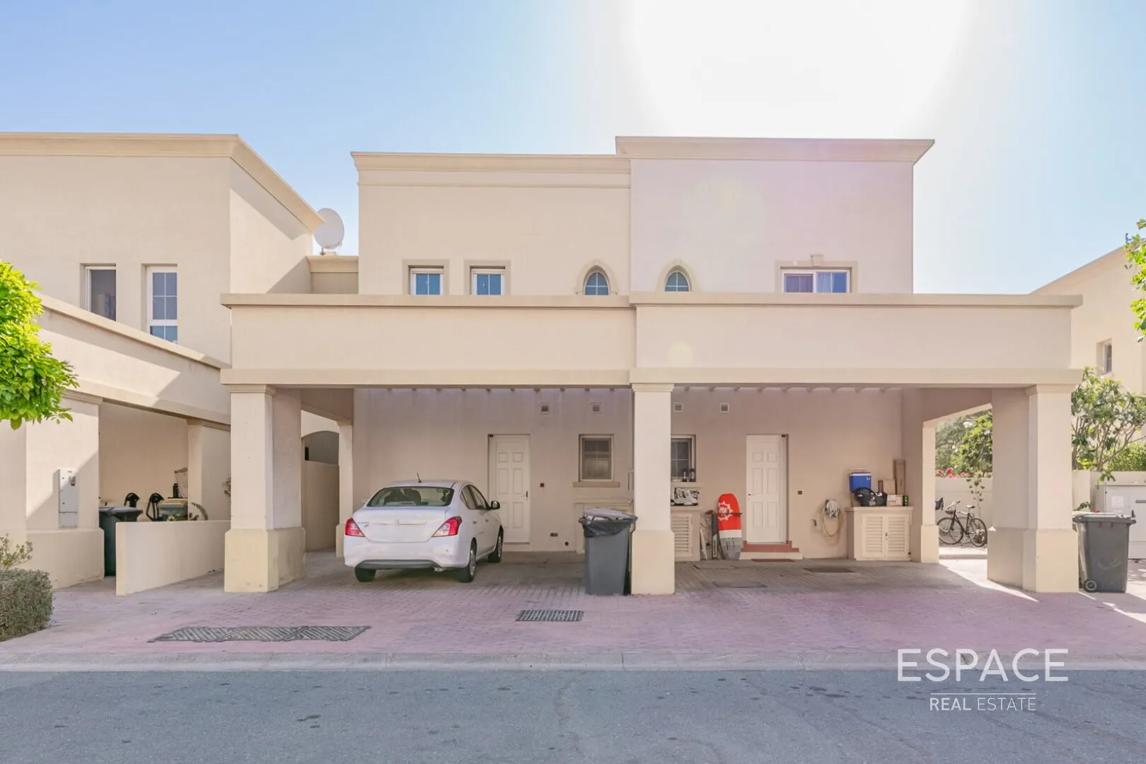 single static gallery