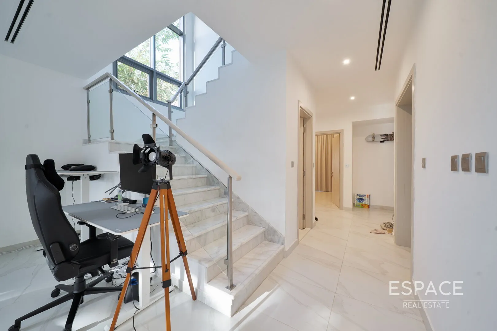 PropertiesGalleryCamera