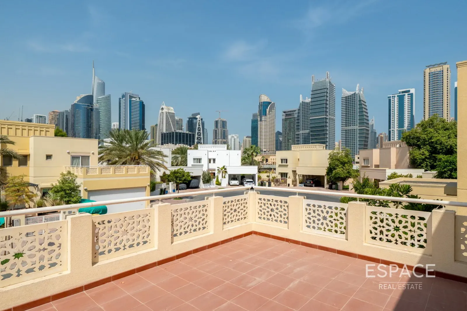 PropertiesGalleryCamera