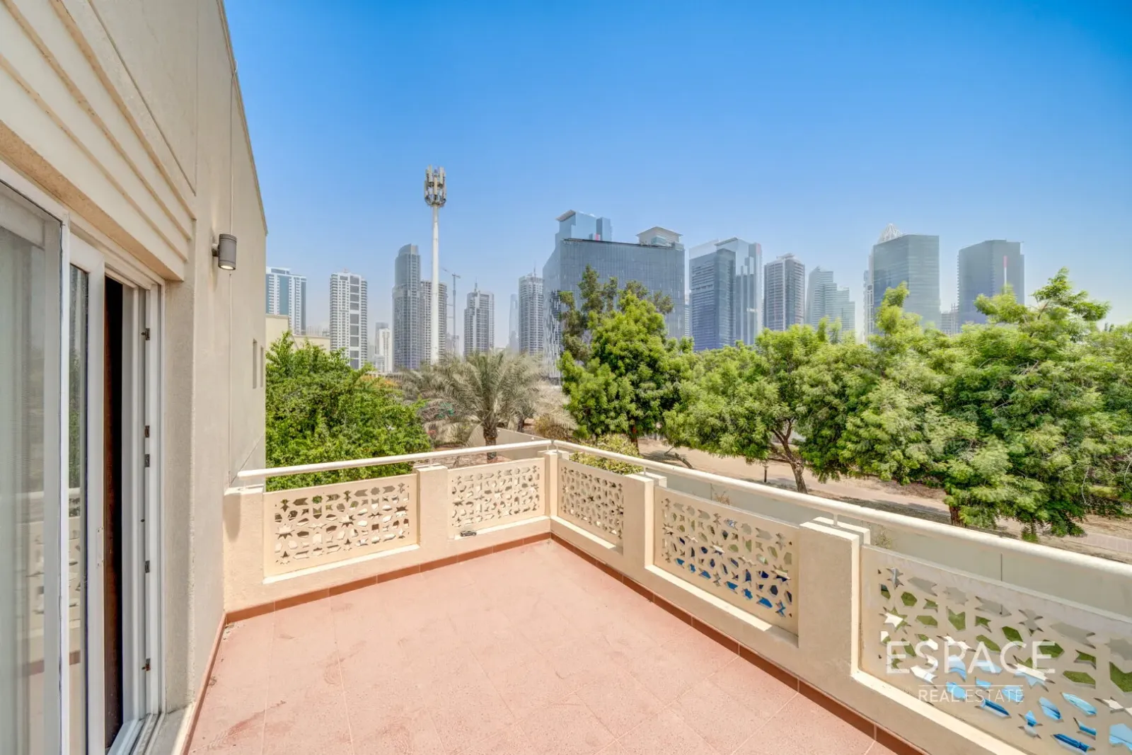PropertiesGalleryCamera