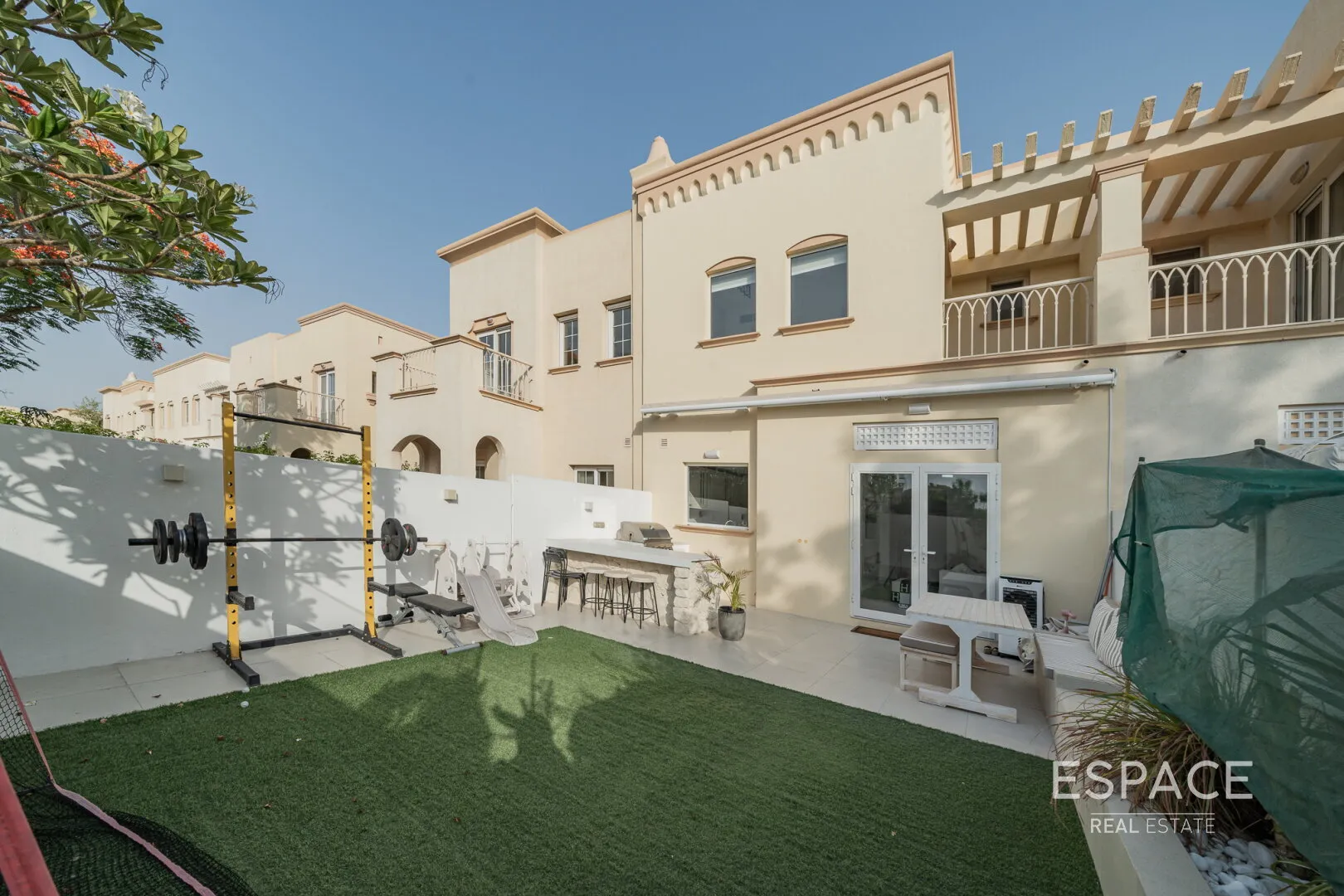 PropertiesGalleryCamera
