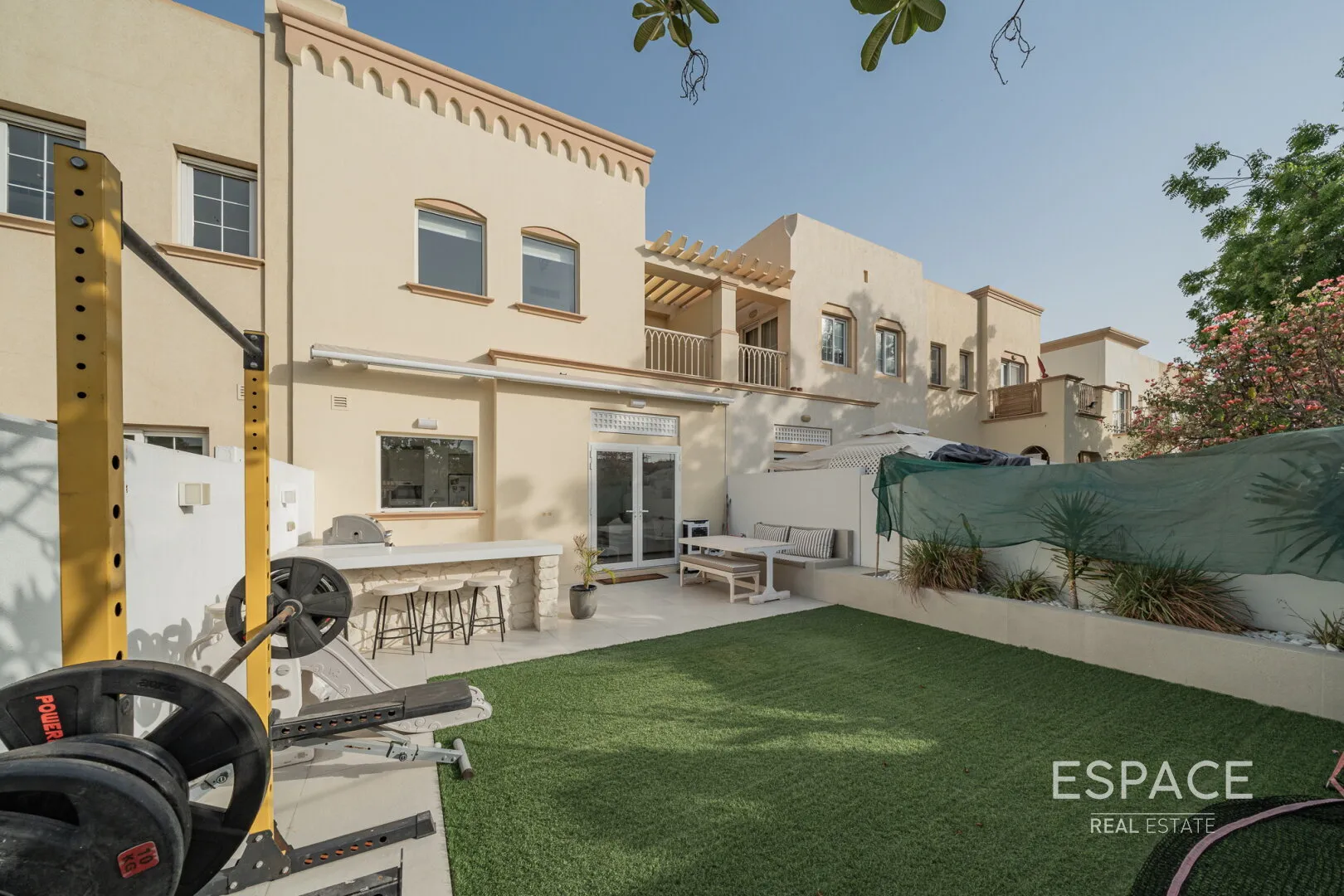 PropertiesGalleryCamera