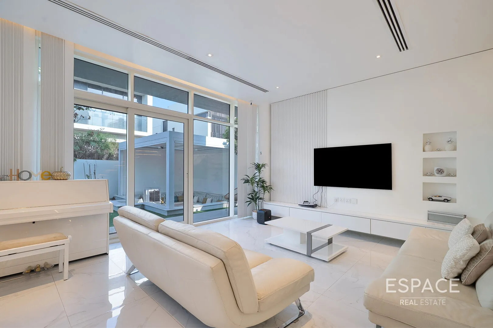 single static gallery