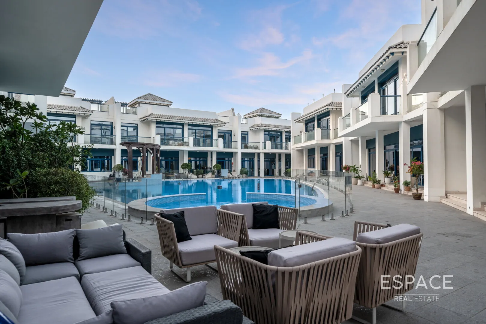 single static gallery