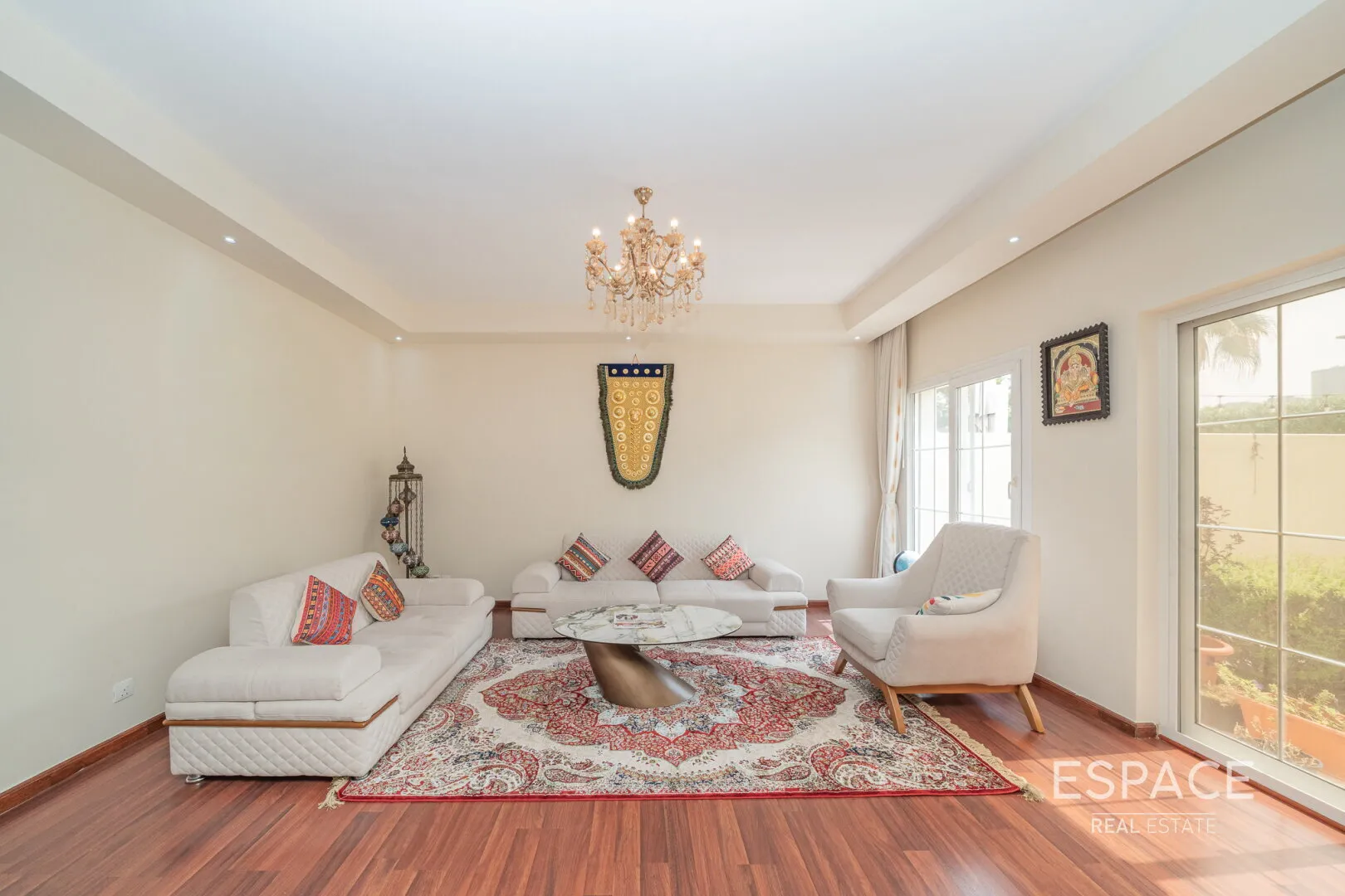 single static gallery