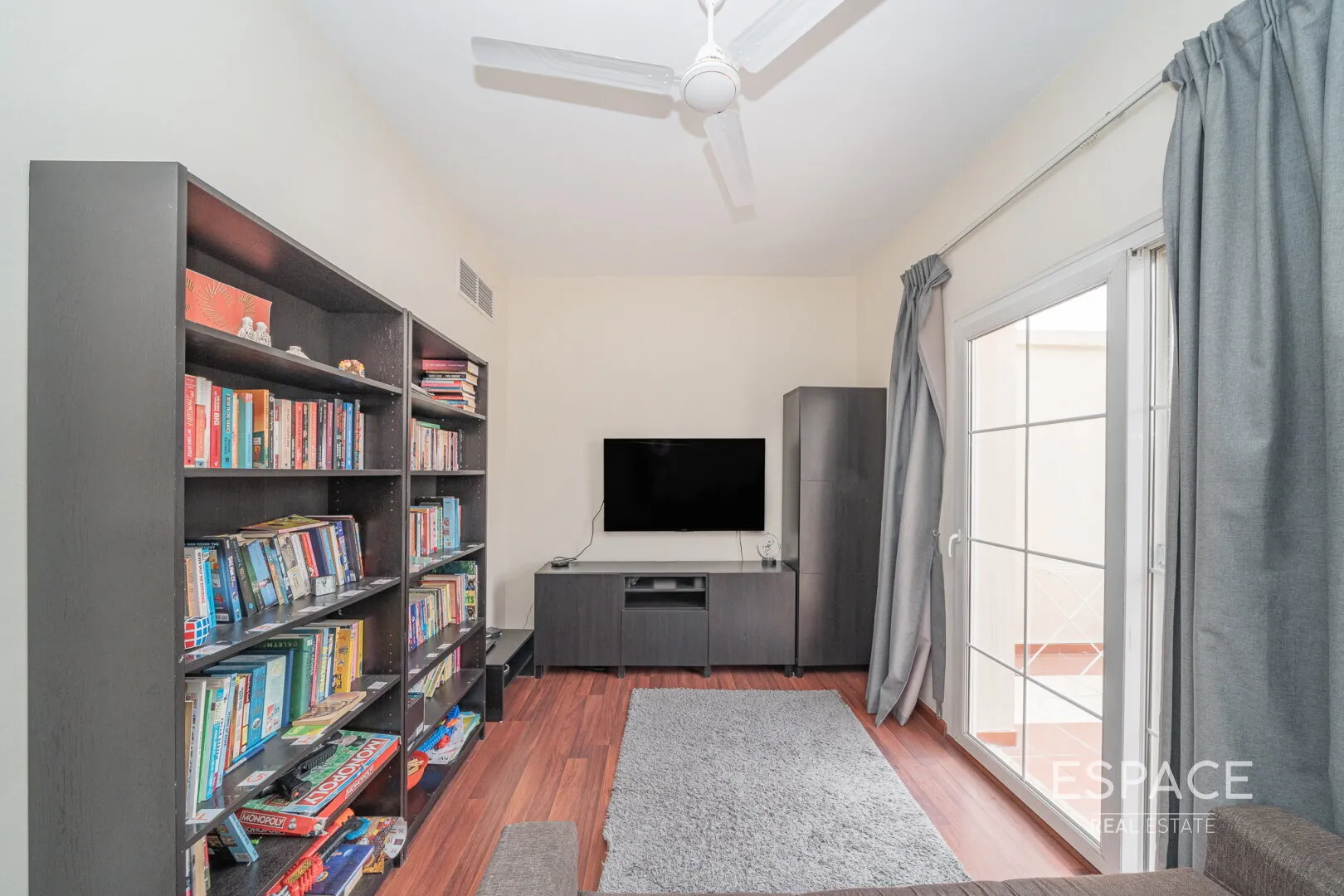 PropertiesGalleryCamera