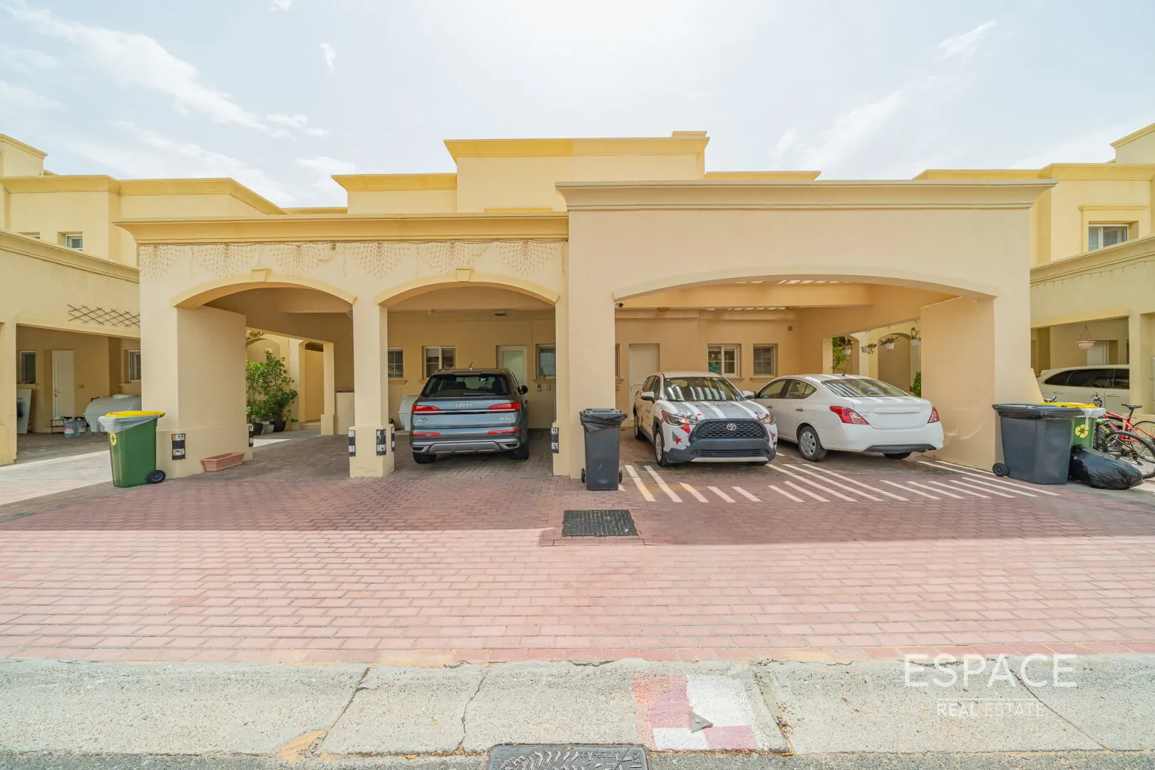 PropertiesGalleryCamera