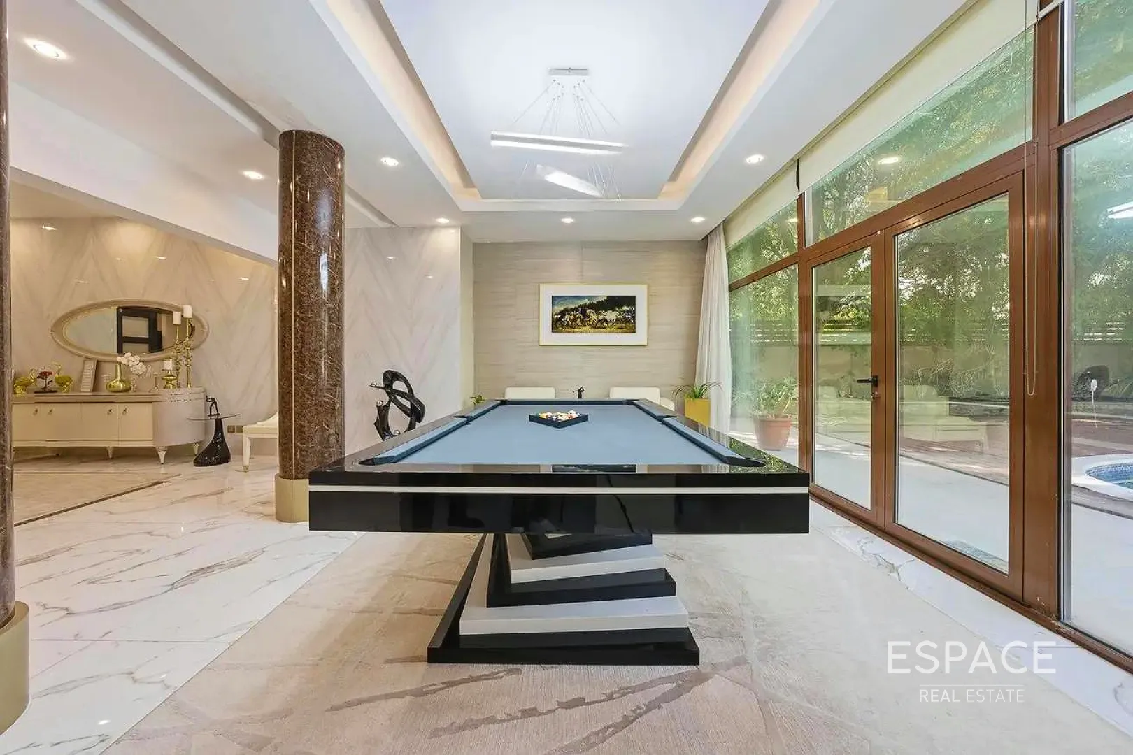 PropertiesGalleryCamera