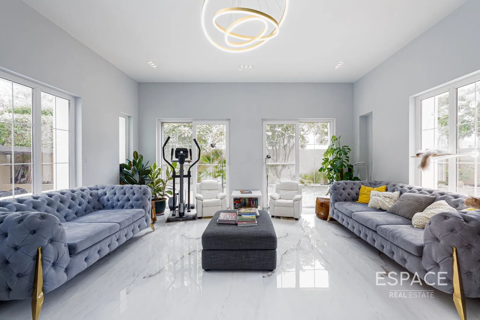 single static gallery