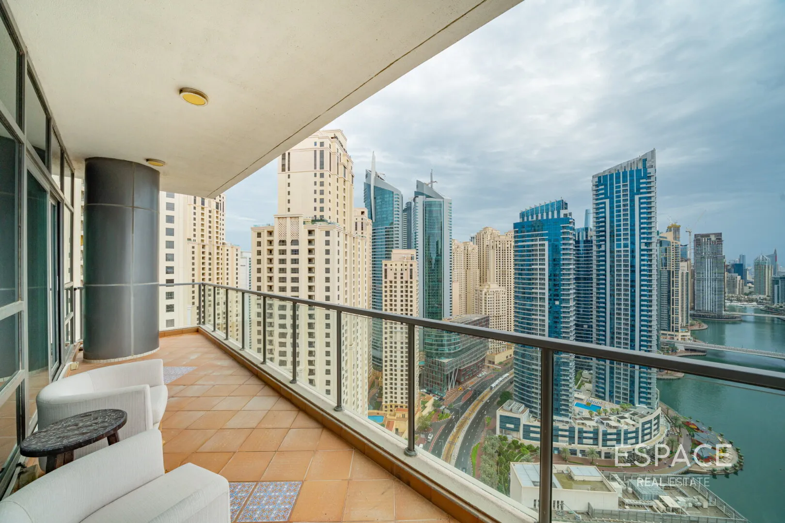 single static gallery