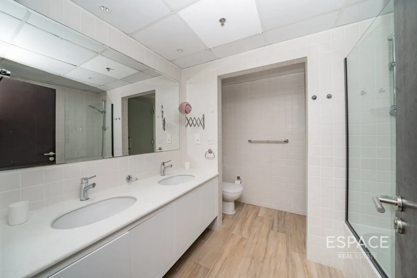 PropertiesGalleryCamera