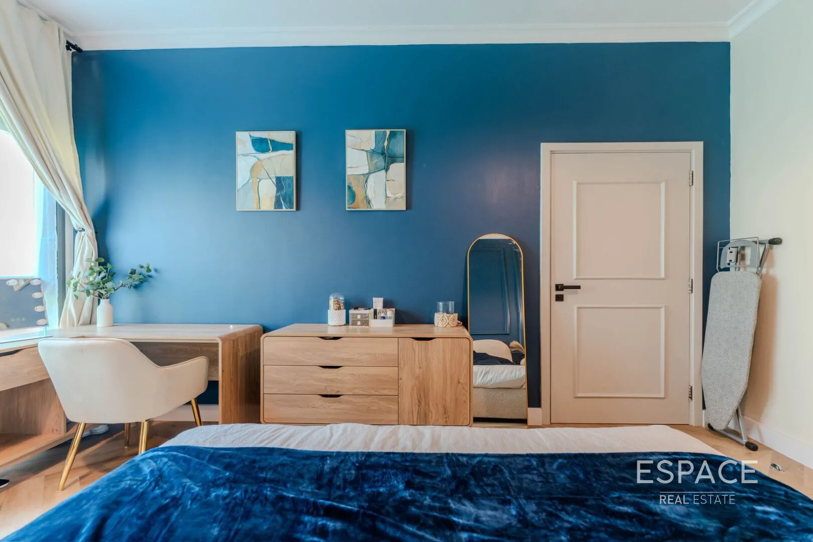 PropertiesGalleryCamera