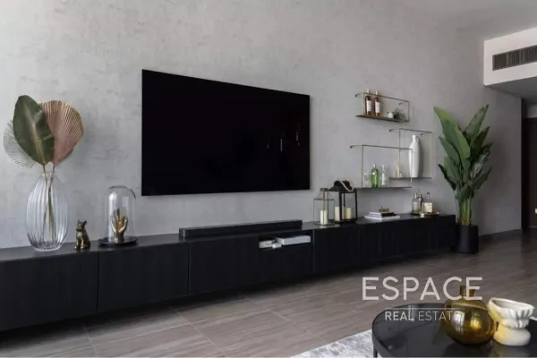 MBL Residences, Jumeirah Lake Towers, Dubai - Espace
