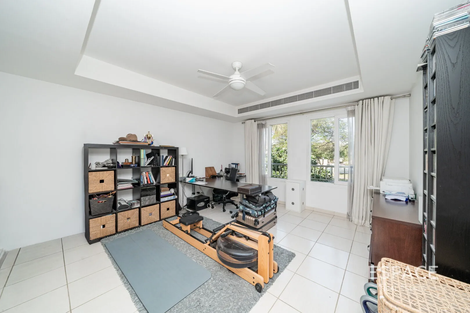 PropertiesGalleryCamera