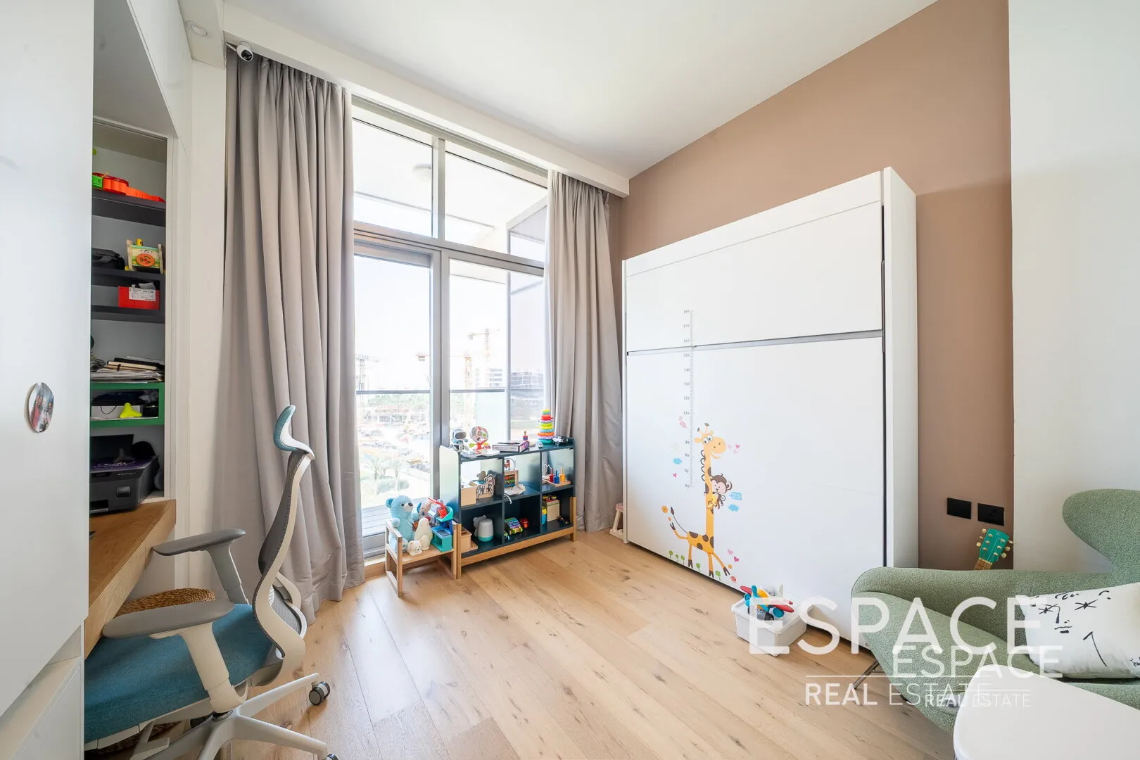 PropertiesGalleryCamera