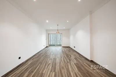 Marina Heights, Dubai Marina, Dubai - Espace