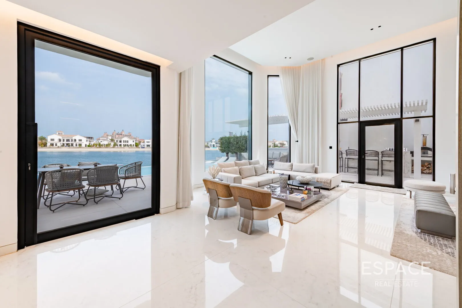 single static gallery