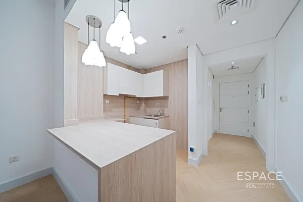 Plazzo Residence, Jumeirah Village Triangle, Dubai - Espace