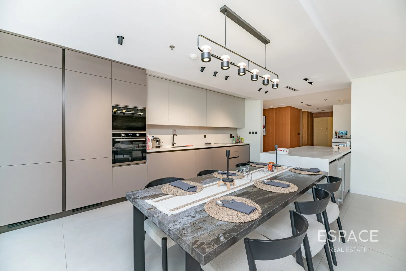 single static gallery