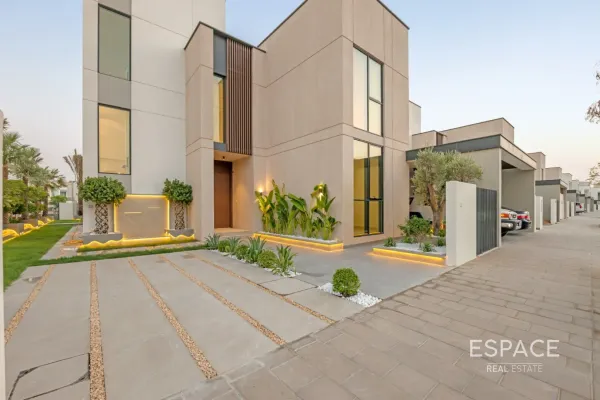 Caya, Arabian Ranches 3, Dubai - Espace