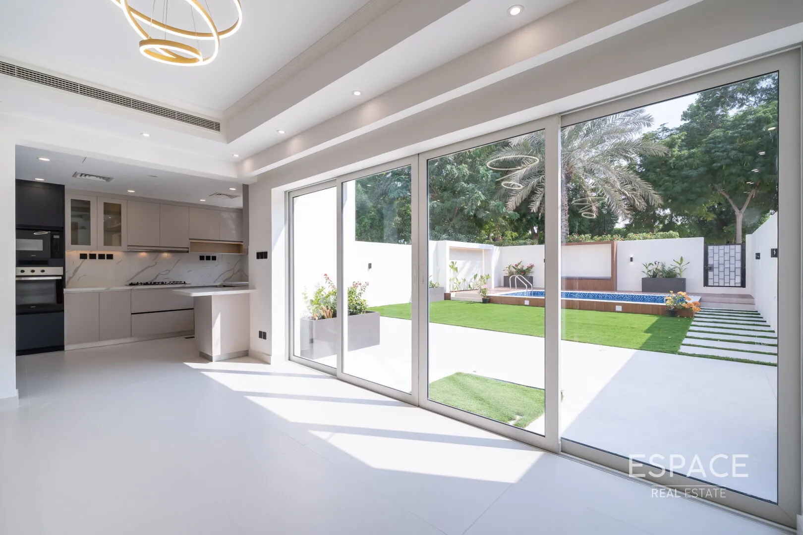 single static gallery