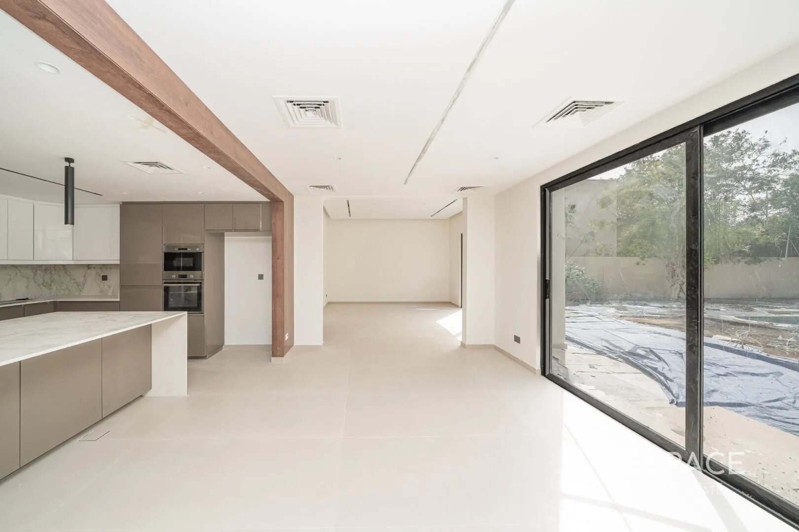 single static gallery