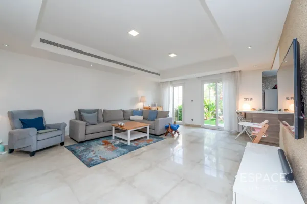 Springs 3, Springs, Dubai - Espace