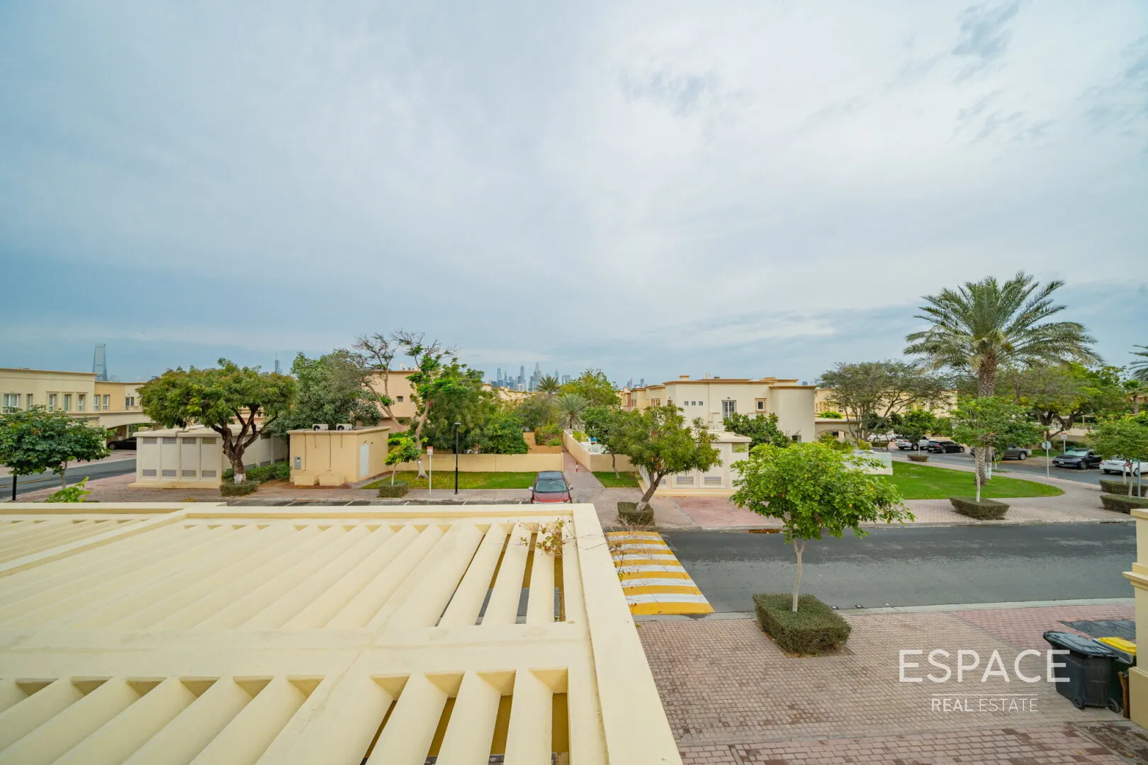 PropertiesGalleryCamera