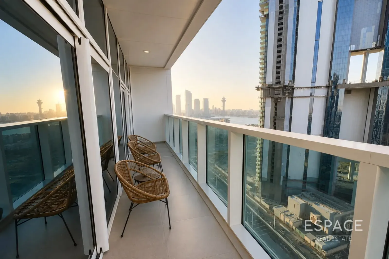 PropertiesGalleryCamera