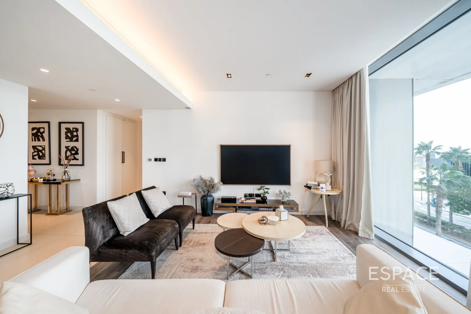 single static gallery