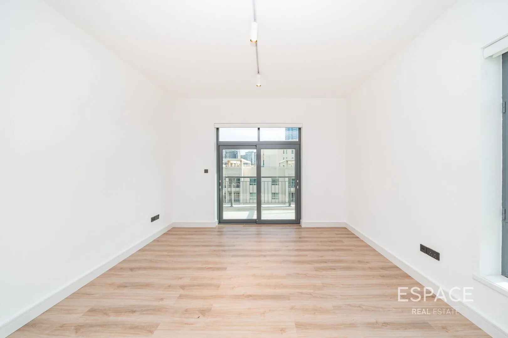 single static gallery