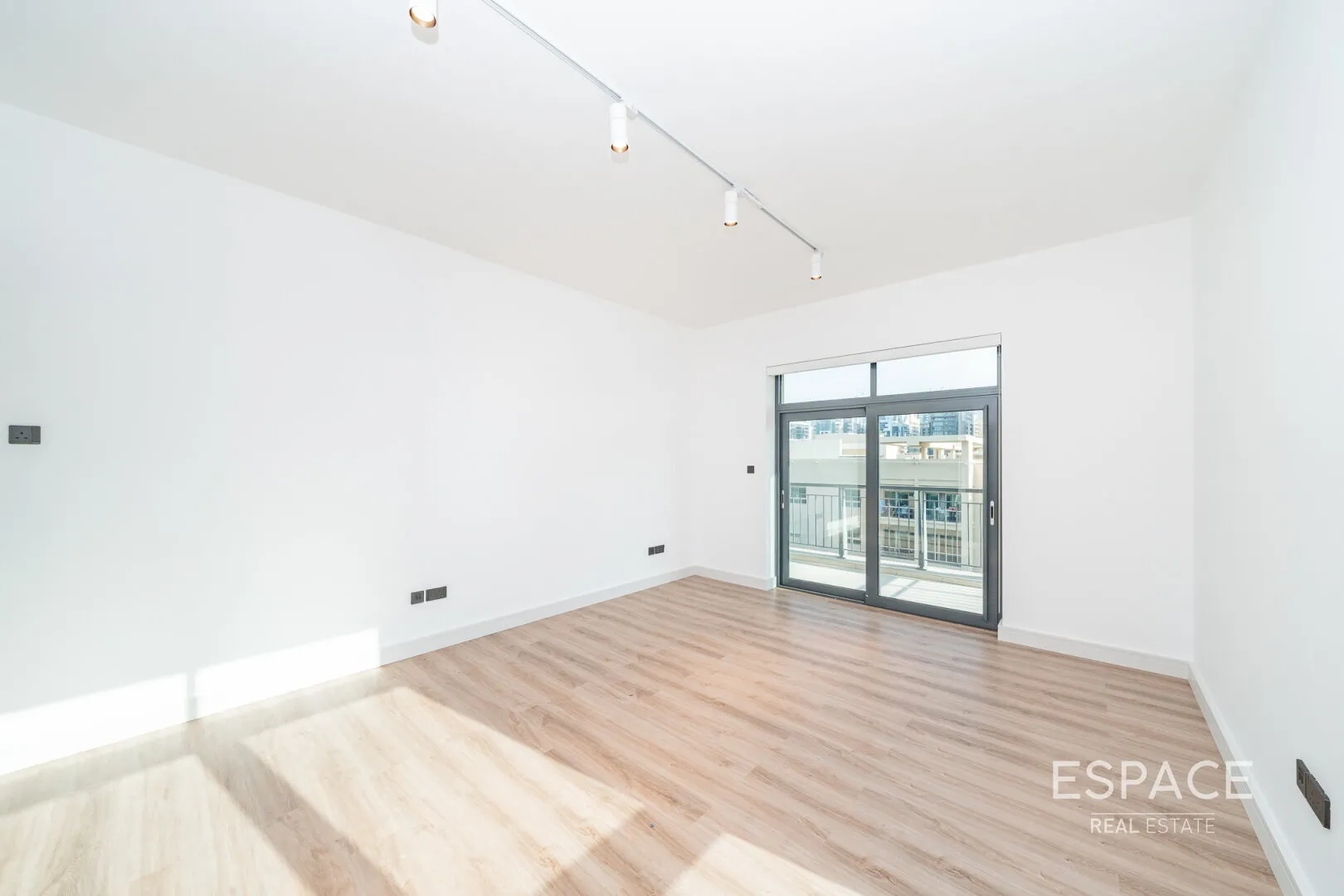 single static gallery