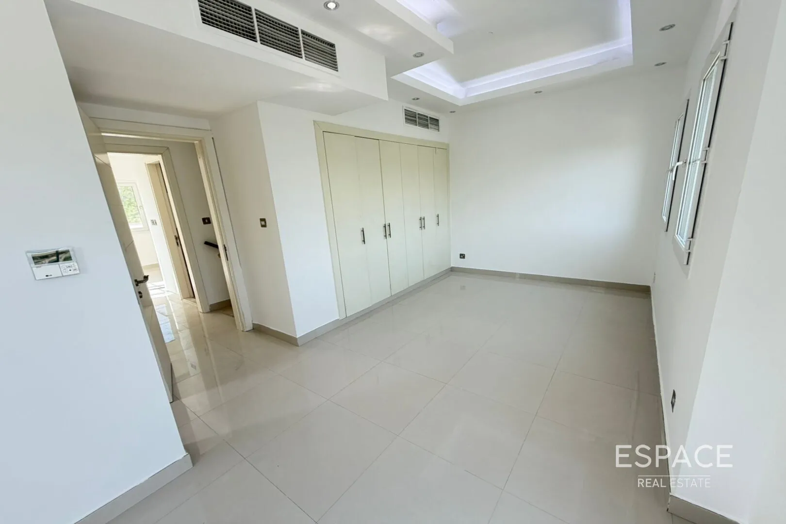 single static gallery