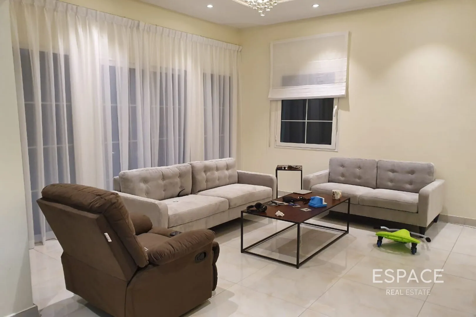 PropertiesGalleryCamera