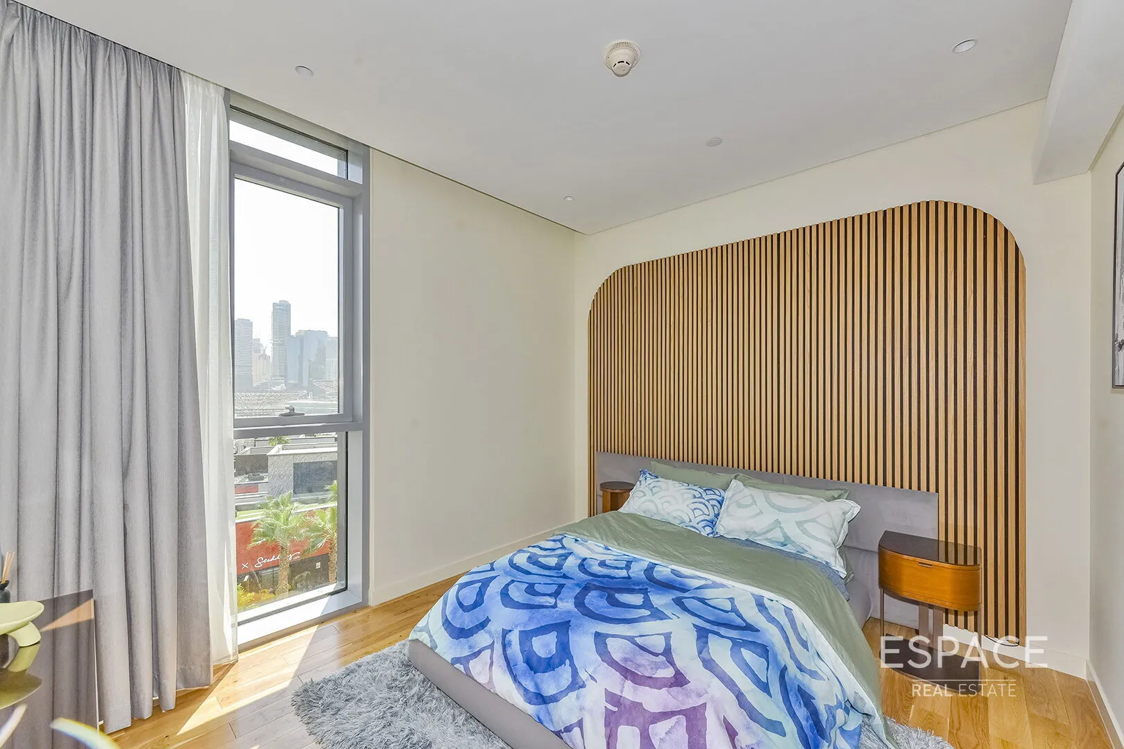 PropertiesGalleryCamera