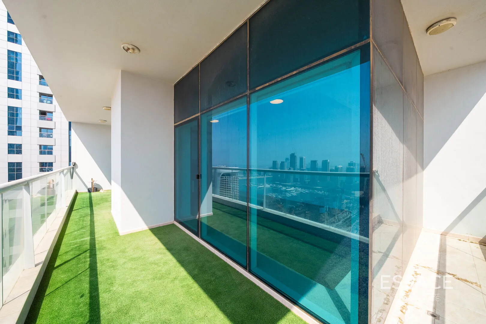 PropertiesGalleryCamera