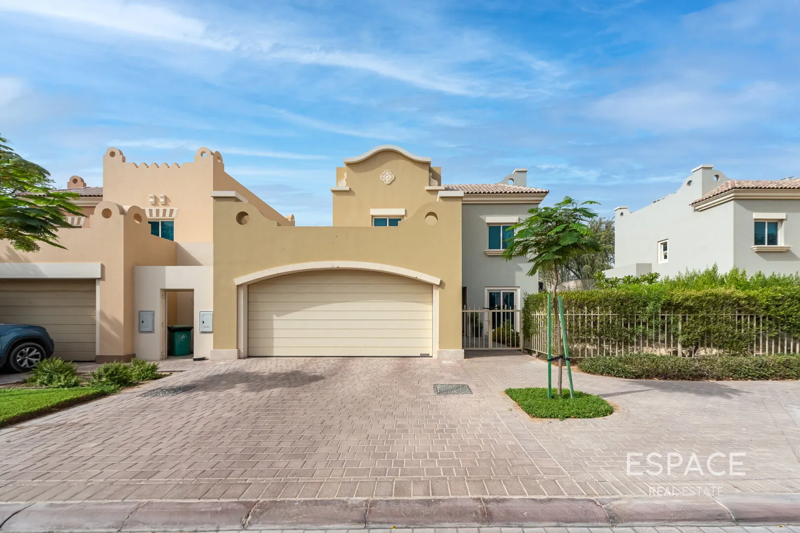 PropertiesGalleryCamera