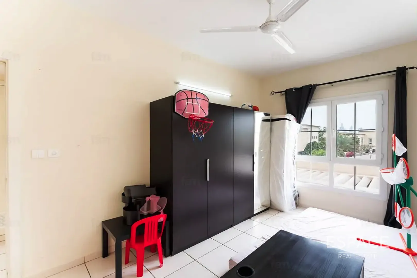 PropertiesGalleryCamera