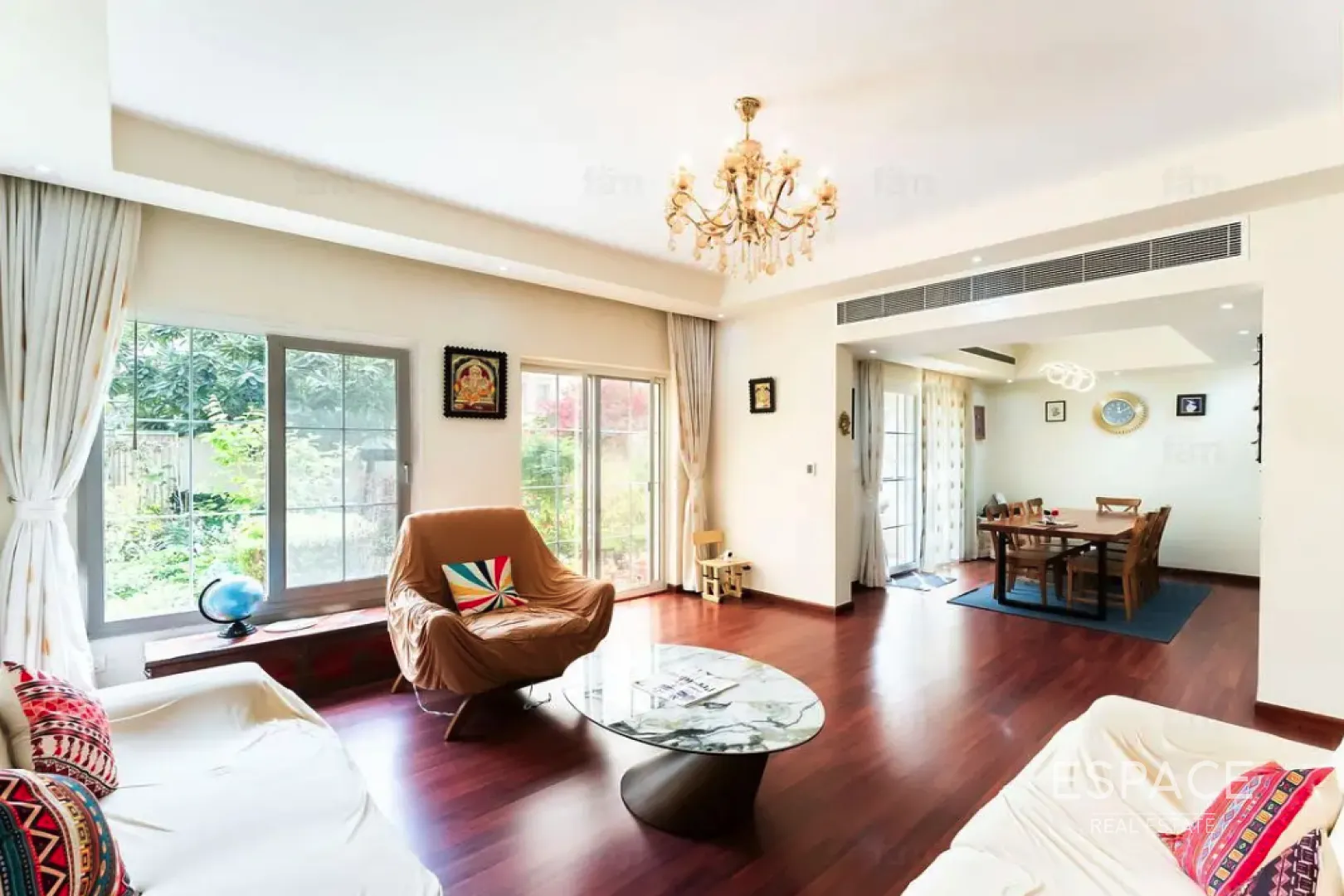 single static gallery