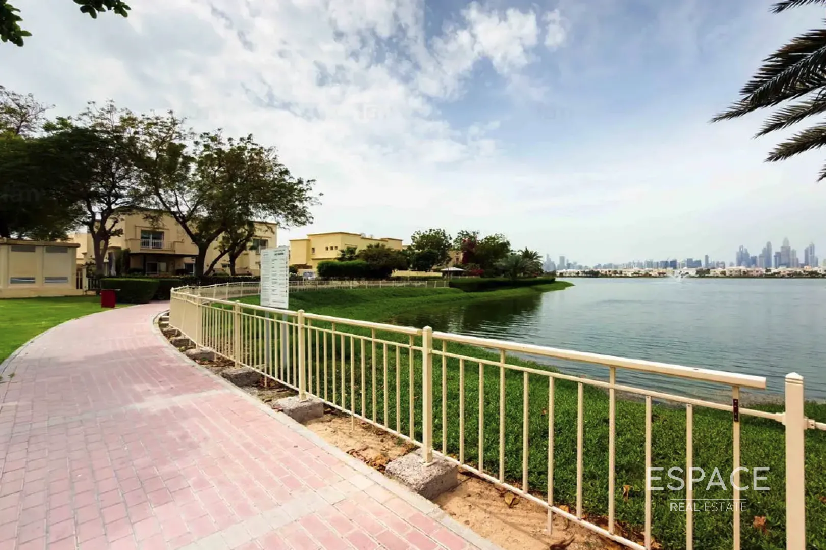 PropertiesGalleryCamera