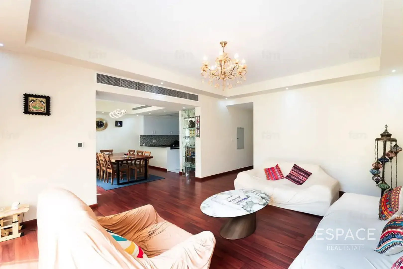 single static gallery