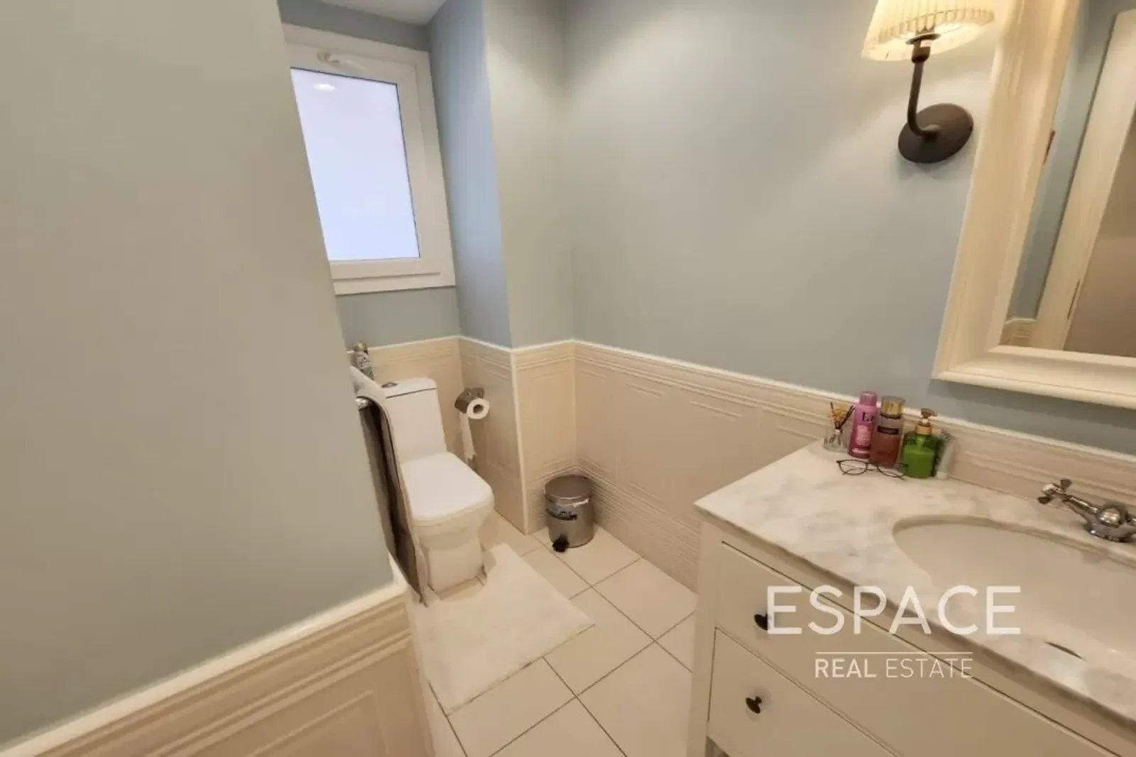 PropertiesGalleryCamera