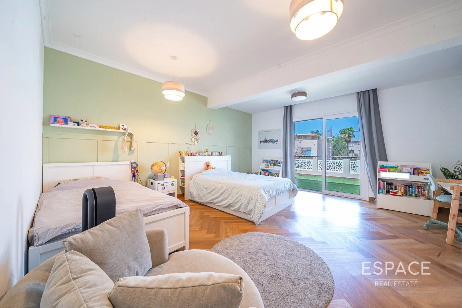 PropertiesGalleryCamera