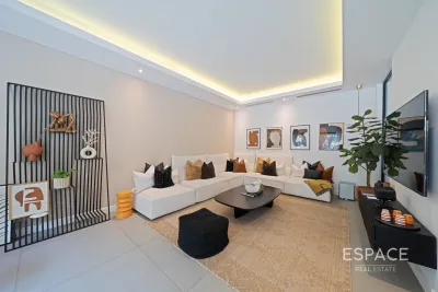 Meadows 4, Meadows, Dubai - Espace