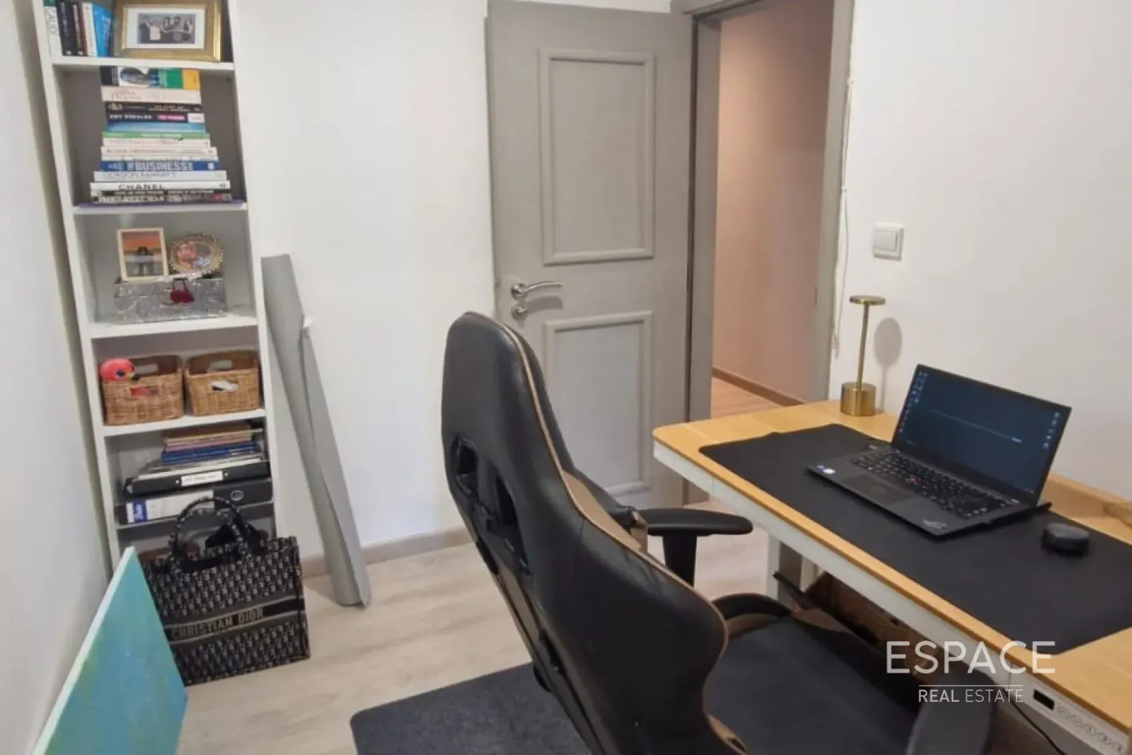 PropertiesGalleryCamera